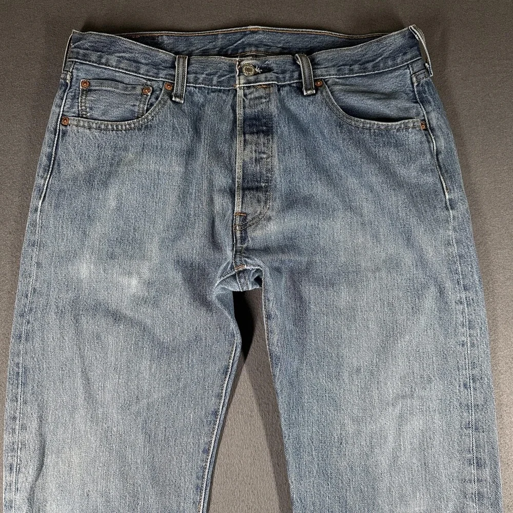 Levis 501 Jeans Mens 34x32 Blue Straight Leg Button Fly Regular Fit Denim Stains
